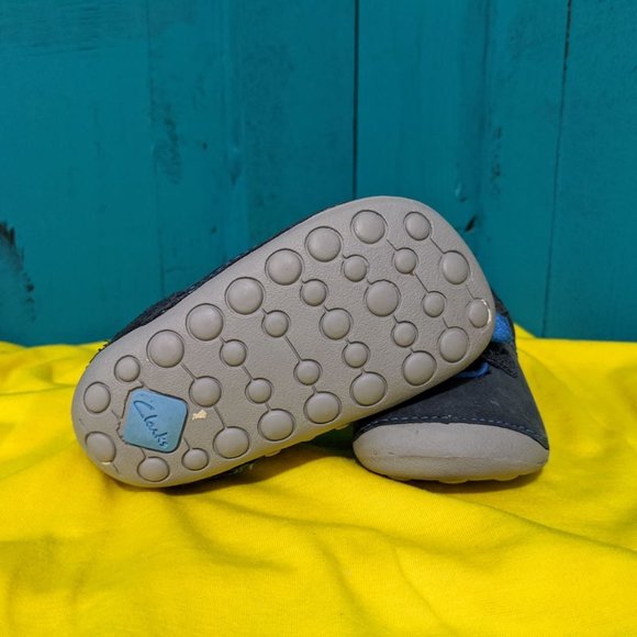 Toddler Clarks - Size 4 - 0073 - Picture 2 of 4